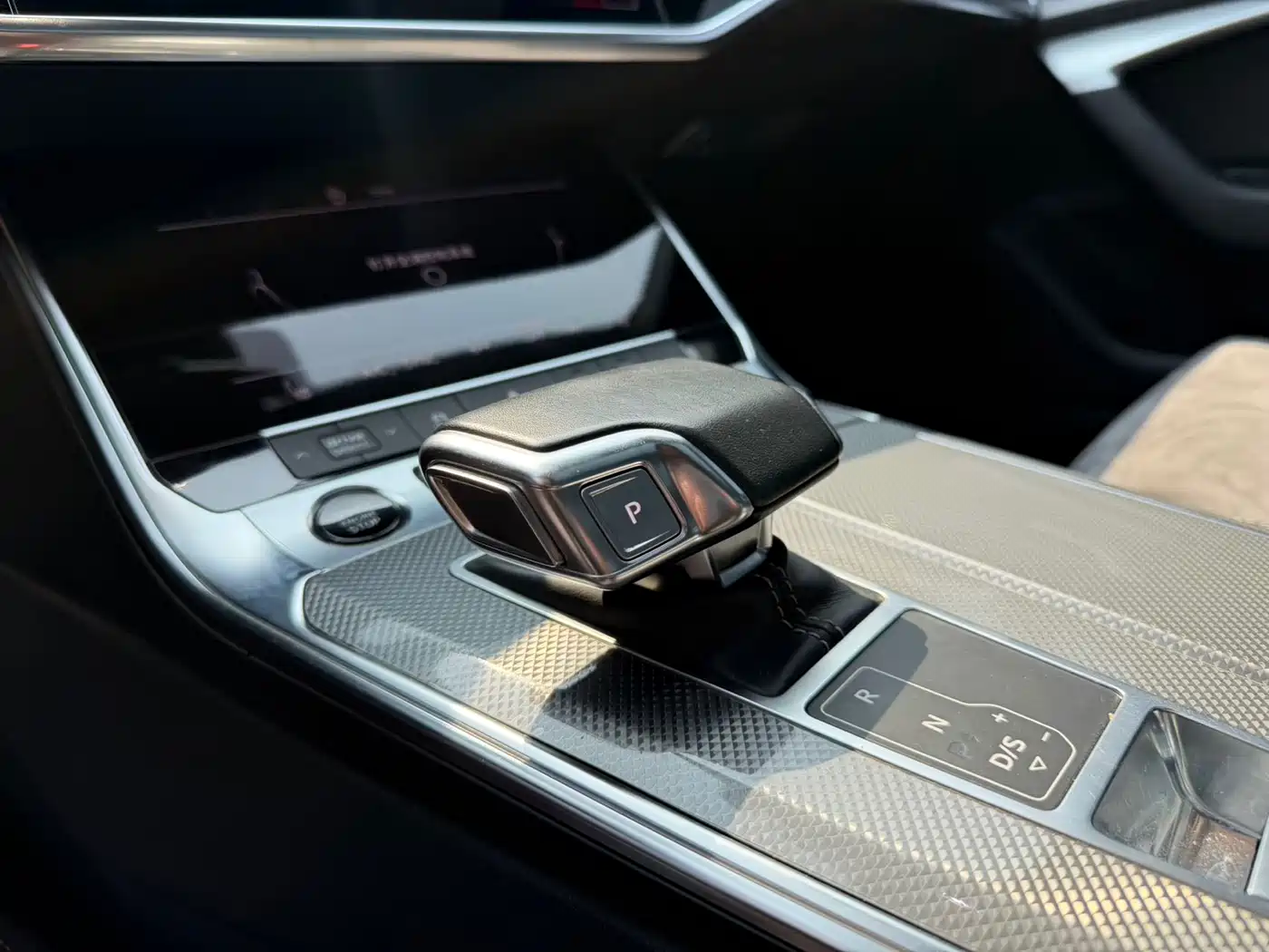 Audi A6L 2021 45 TFSI quattro Exclusive Sport фото 5