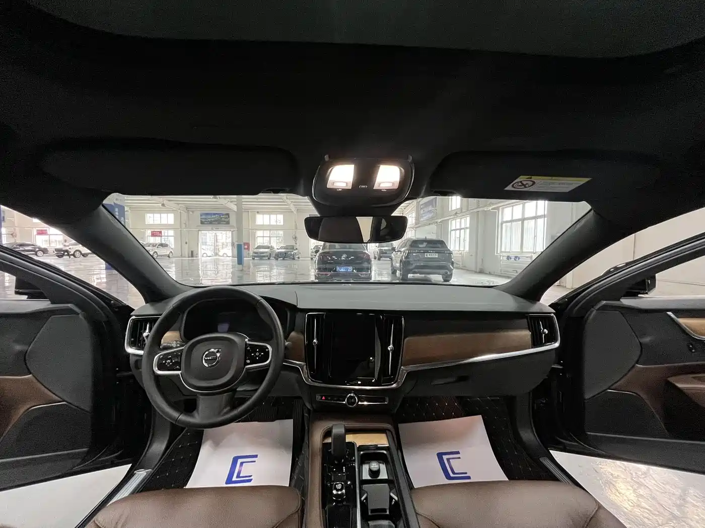 Volvo S90 2025 2025 B5 Zhiyi Luxury Edition