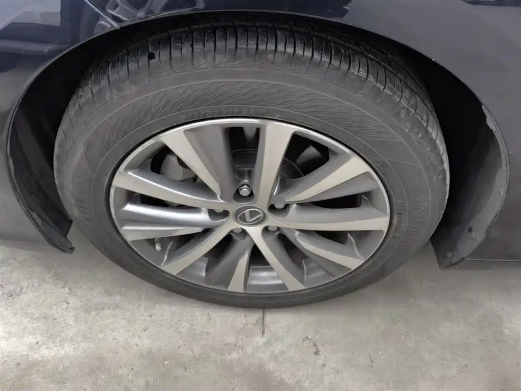 Lexus ES 2018 200 Excellence Edition China V фото 23
