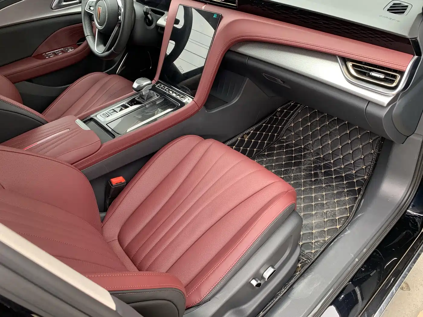 Hongqi H5 2023 2.0T Auto Smart Connect Flag Comfort фото 17