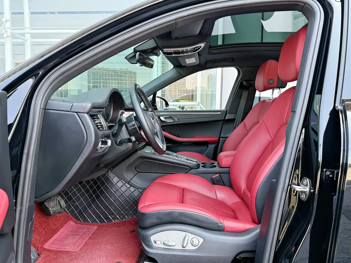 Porsche Macan 2021 Macan 2.0T фото 9