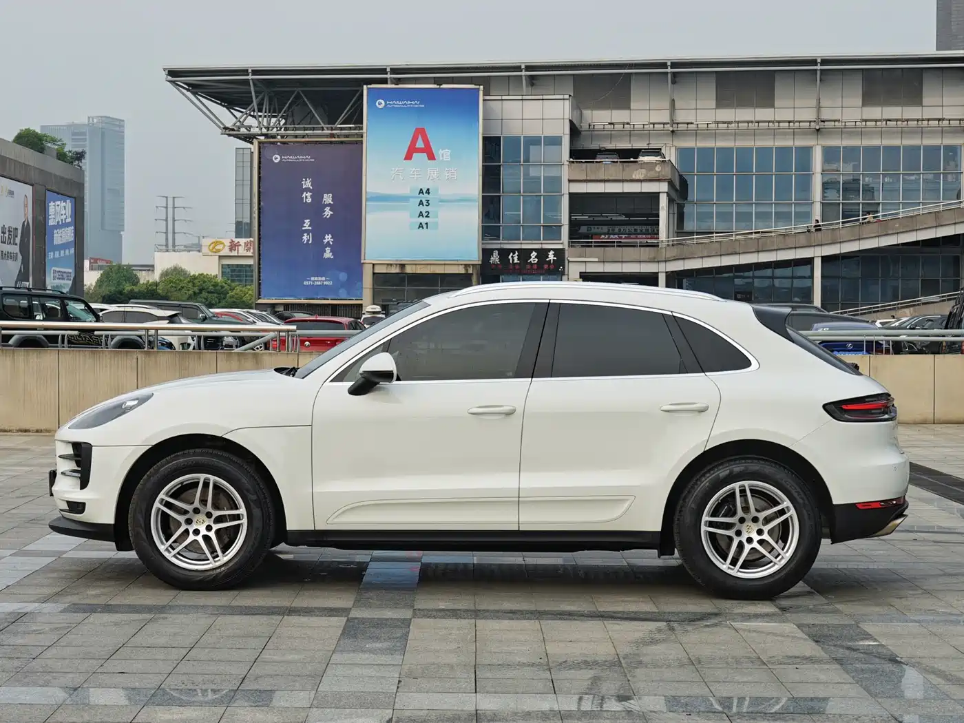 Porsche Macan 2020 Macan 2.0T фото 3