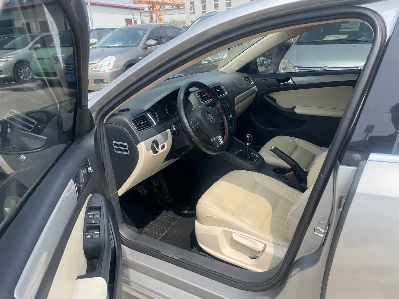 Volkswagen Sagitar 2012 1.4TSI Manual Luxury фото 4