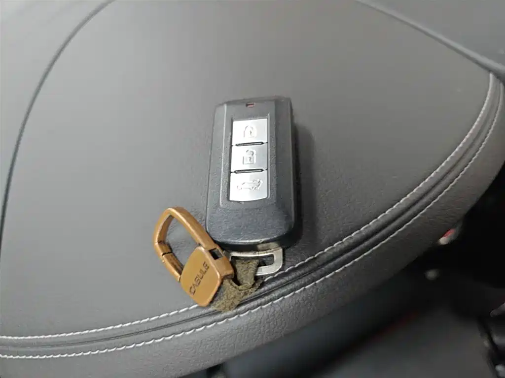 Mitsubishi Outlander 2019 2.4L 2WD Premium Edition 5-seater China V фото 9