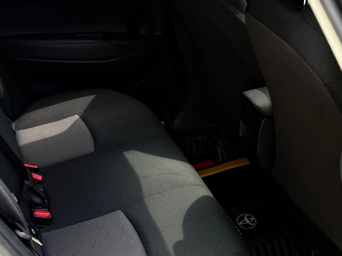 Toyota Frontlander 2023 2.0L CVT Leading Edition фото 7