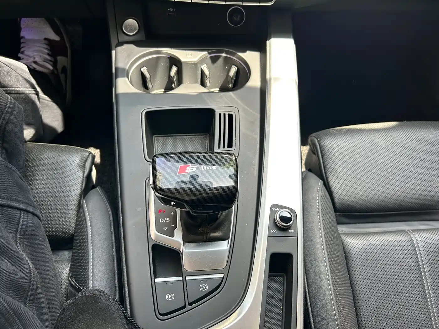 Audi A4L 2020 40 TFSI quattro Luxury Dynamic фото 14