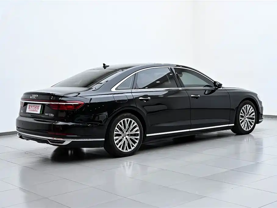 Audi A8 New Energy 2022 A8L 60 TFSIe quattro Collector's Edition фото 7