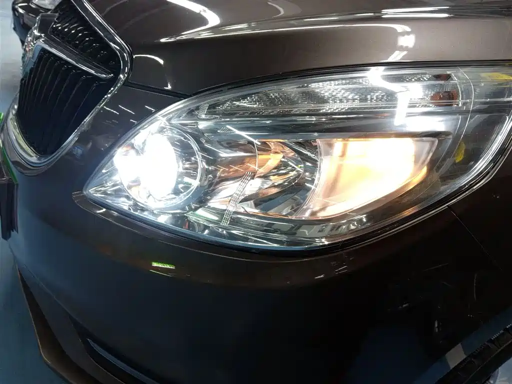 Buick GL8 2017 25S Luxury China V фото 18