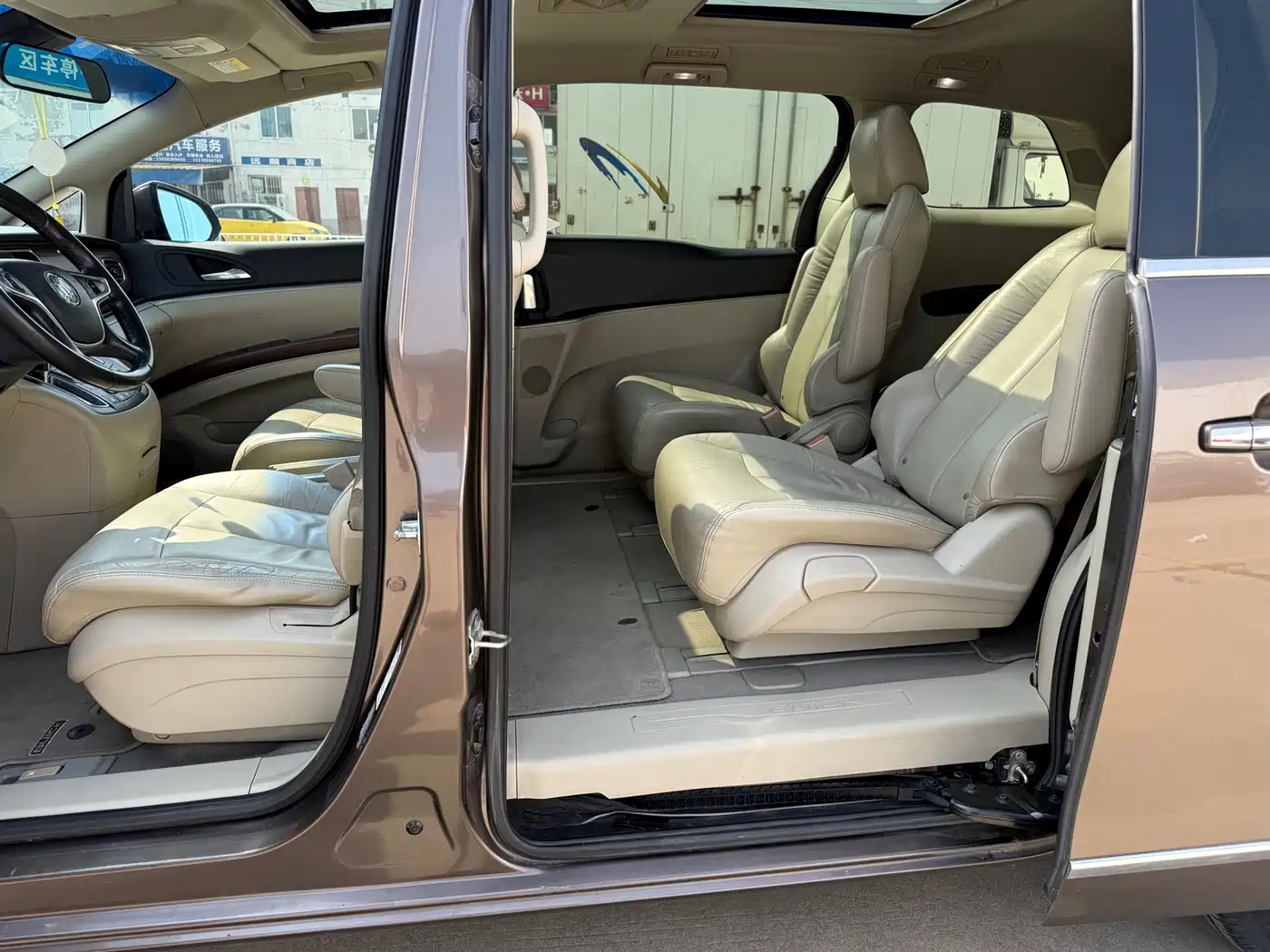 Buick GL8 2014 3.0L GT Luxury Business Elegance фото 5