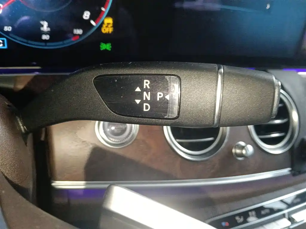 Mercedes-Benz E-Class 2023 E 300 L Fashion фото 10