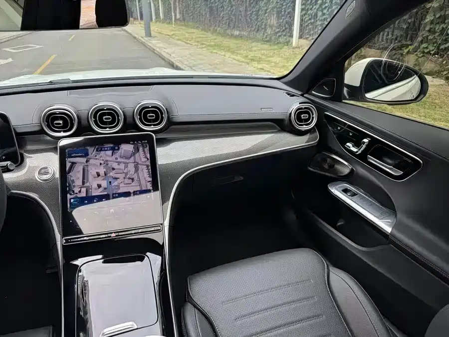 Mercedes-Benz C-Class 2025 C 260 L Sport Edition фото 10