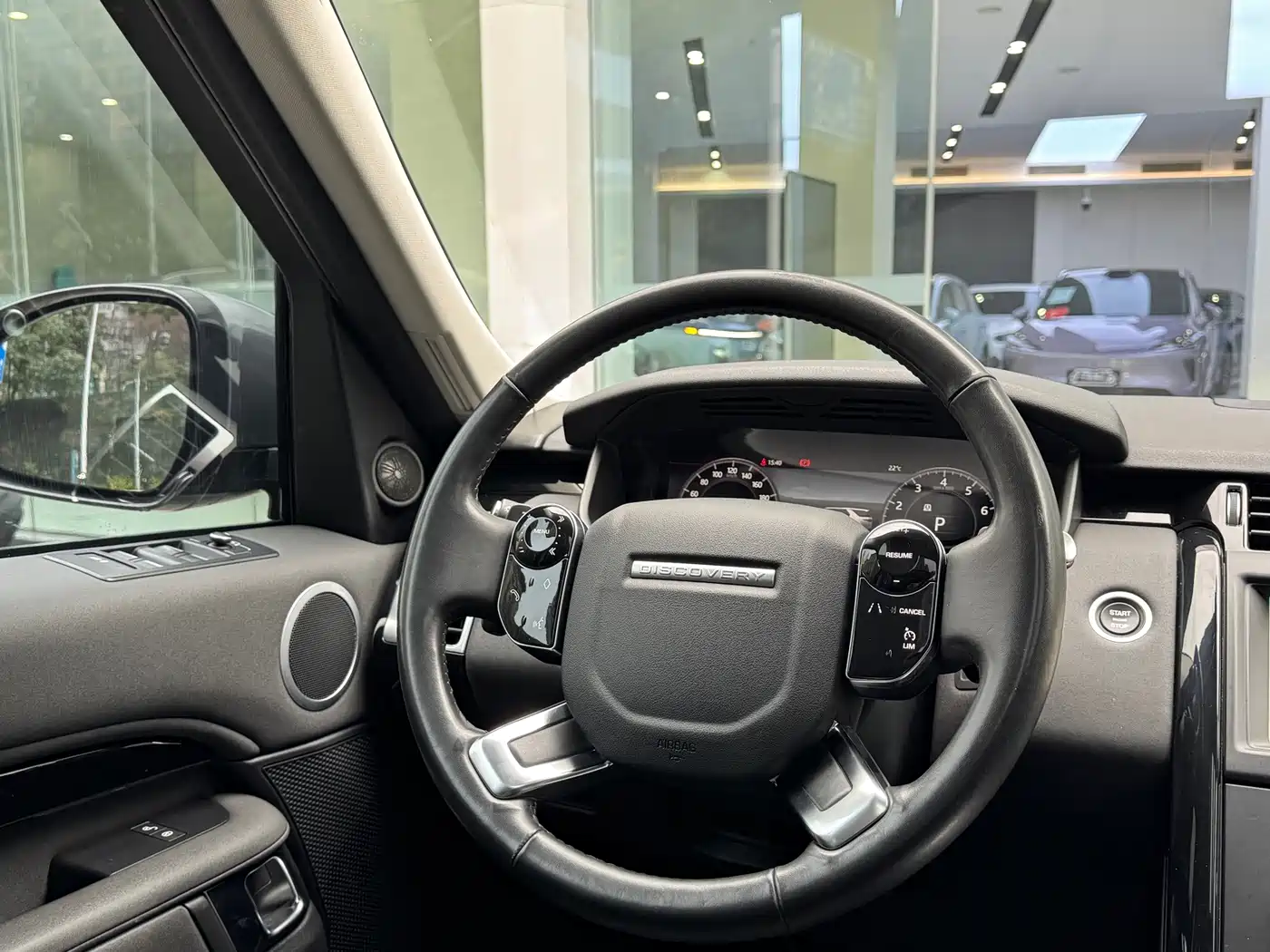 Фото 12 - Land Rover Discovery