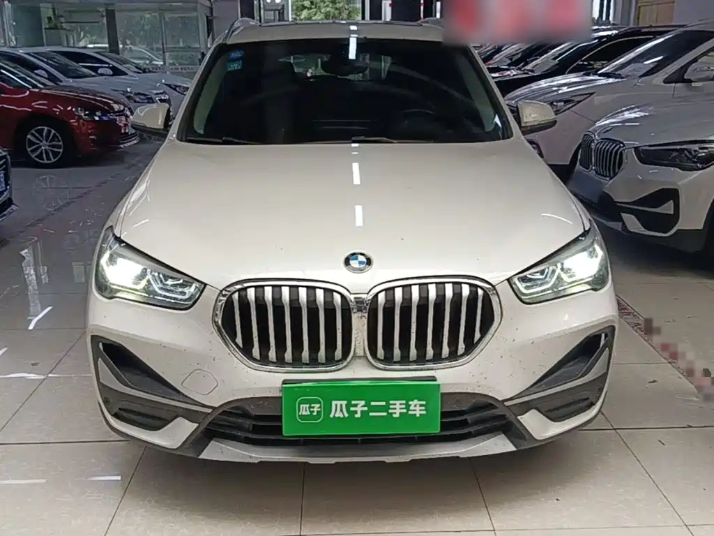 Photo 3 - BMW X1