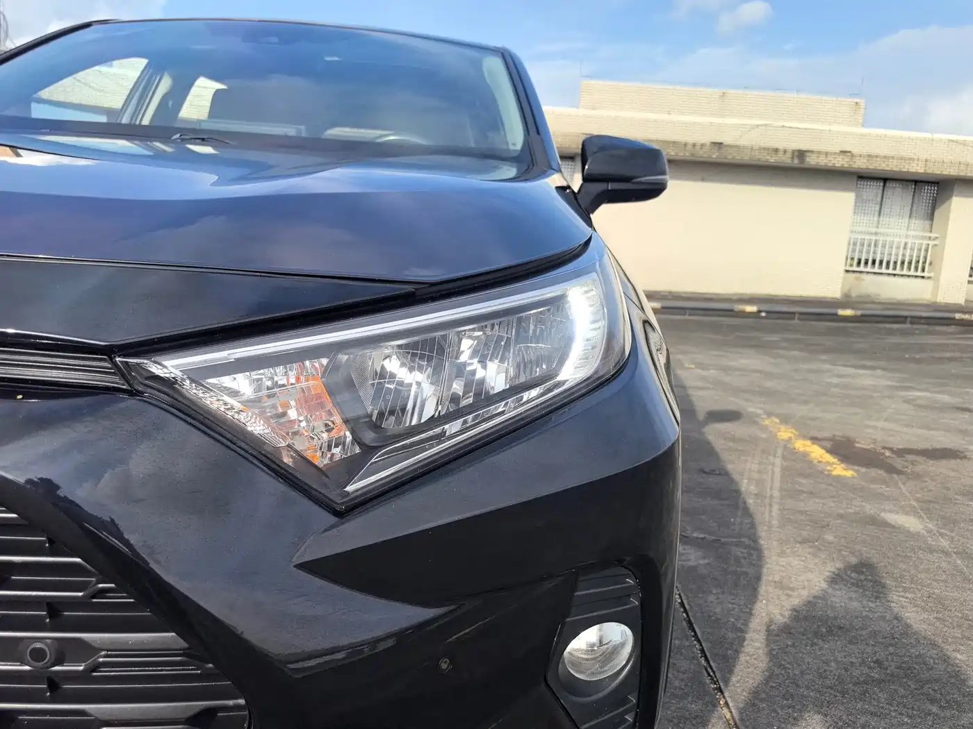 Photo 4 - Toyota RAV4
