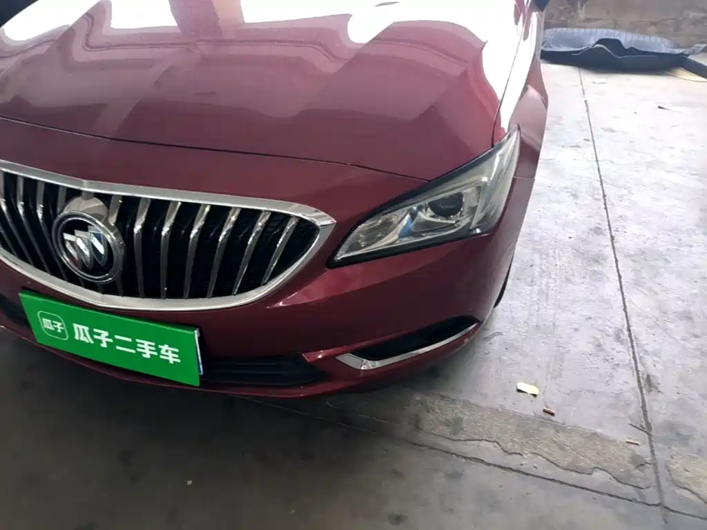 Photo 24 - Buick Verano
