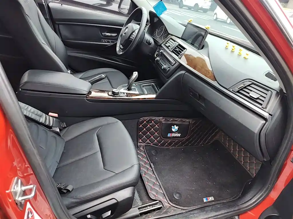 BMW 3 Series 2016 320Li Progressive фото 25