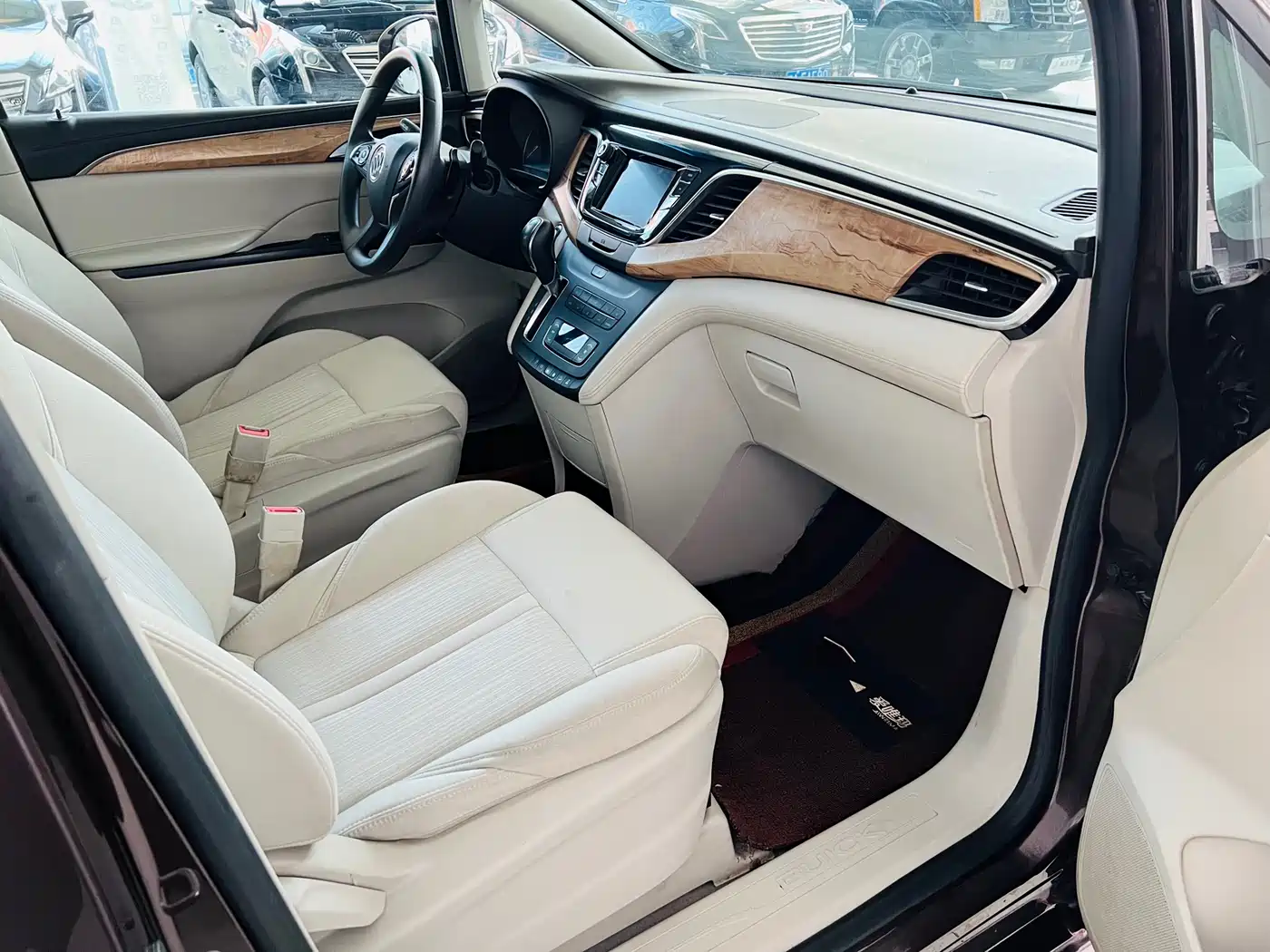 Buick GL8 2017 ES 28T Comfort Type China V фото 13