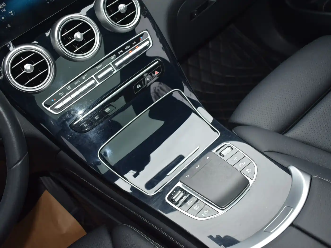 Mercedes-Benz GLC 2021 GLC 260 L 4MATIC Sporty фото 17