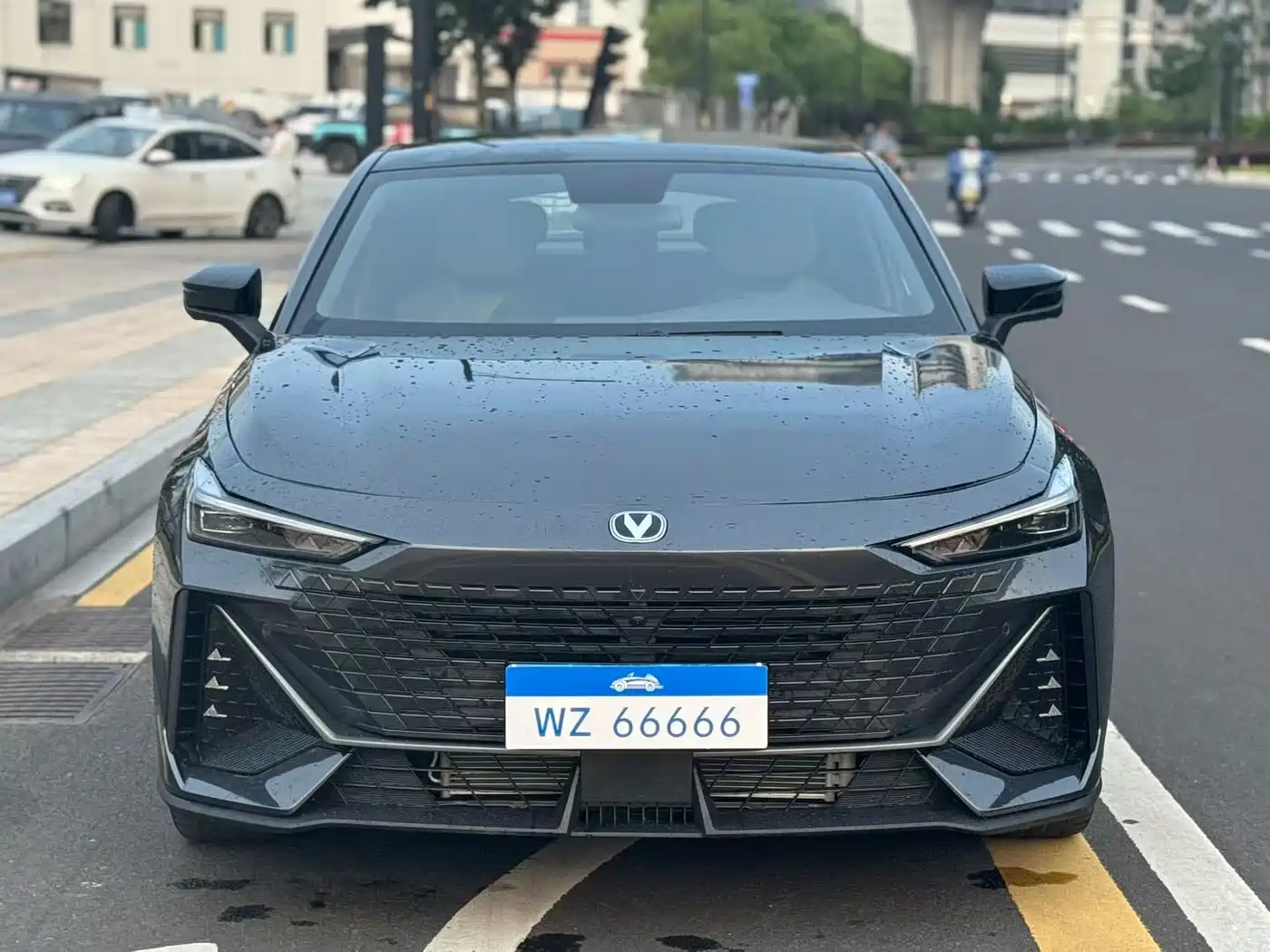 CHANGAN UNI-V
