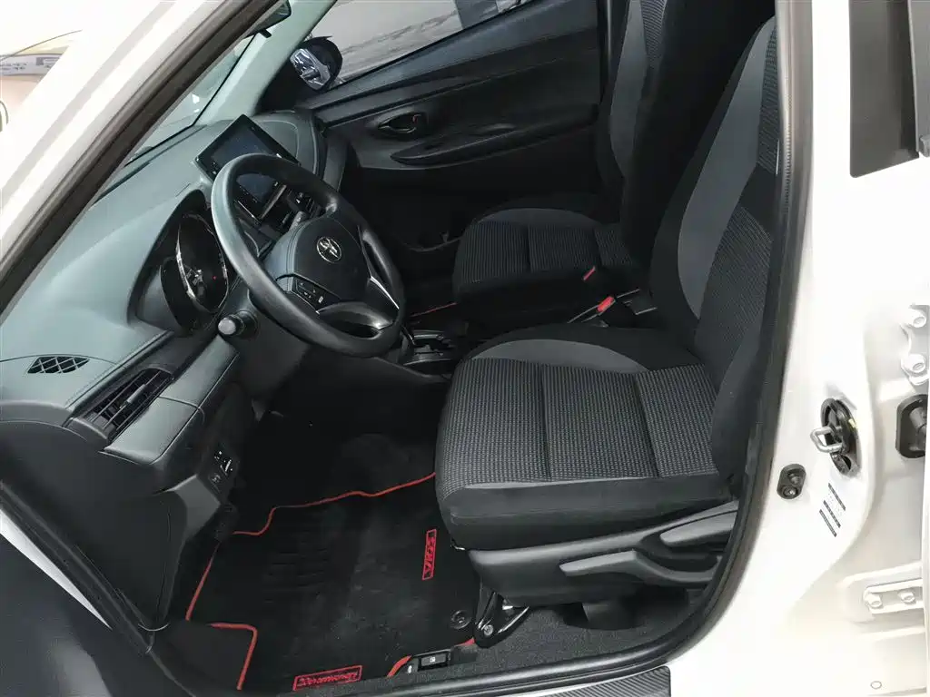 Toyota Vios 2022 1.5L 20th Anniversary Edition фото 15