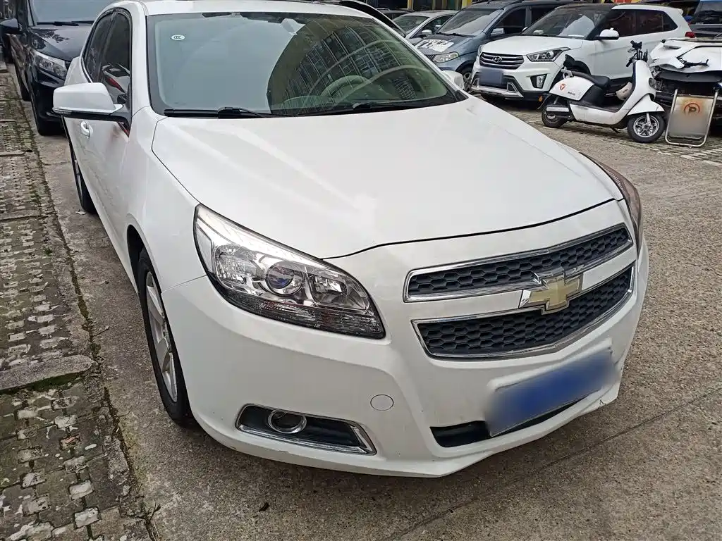Chevrolet Malibu 2014 2.0L Automatic Comfort фото 4