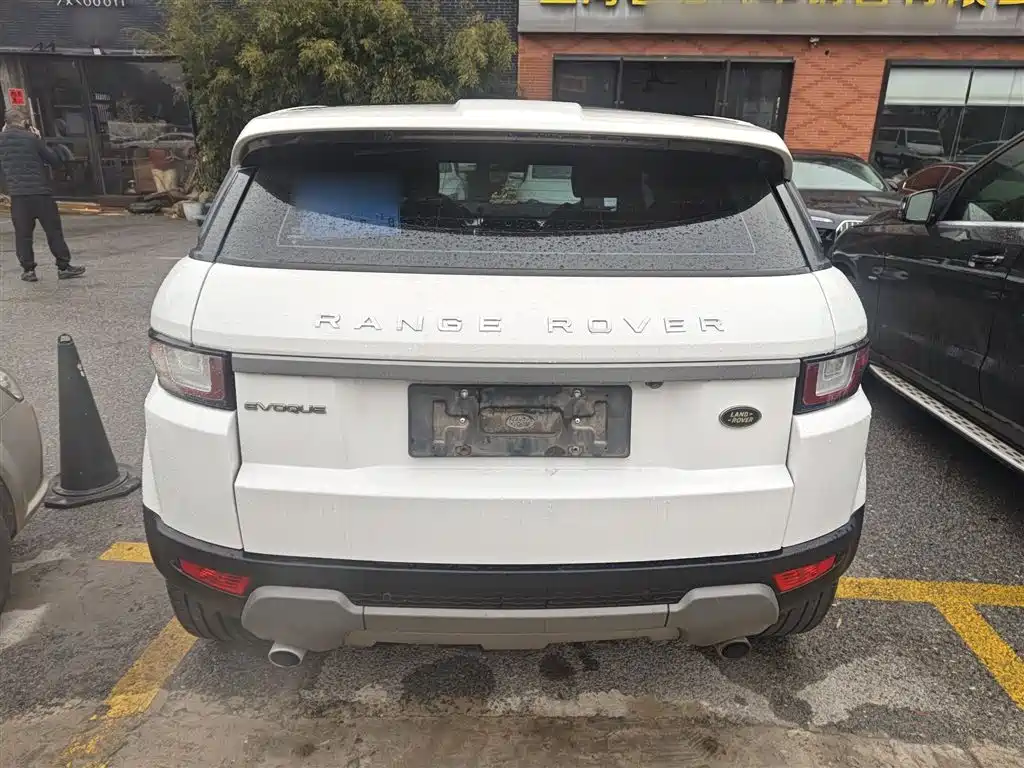 Land Rover Range Rover Evoque 2016 2.0T SE ZhiYao фото 4