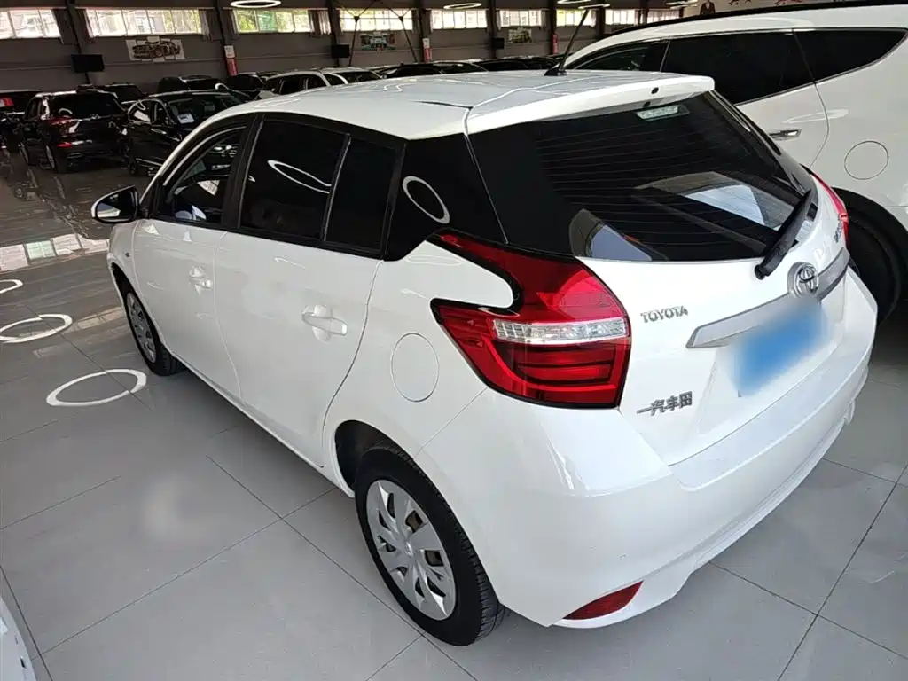 Toyota Vios FS 2017 1.5L CVT Fengchi Edition фото 5