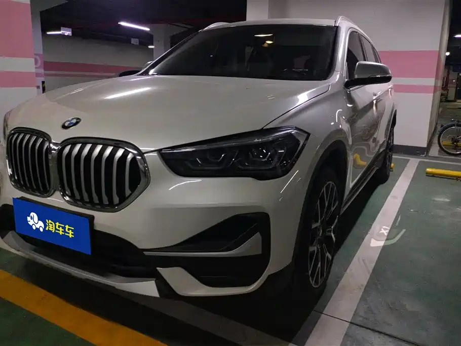 BMW X1 2022 xDrive25Li Premium