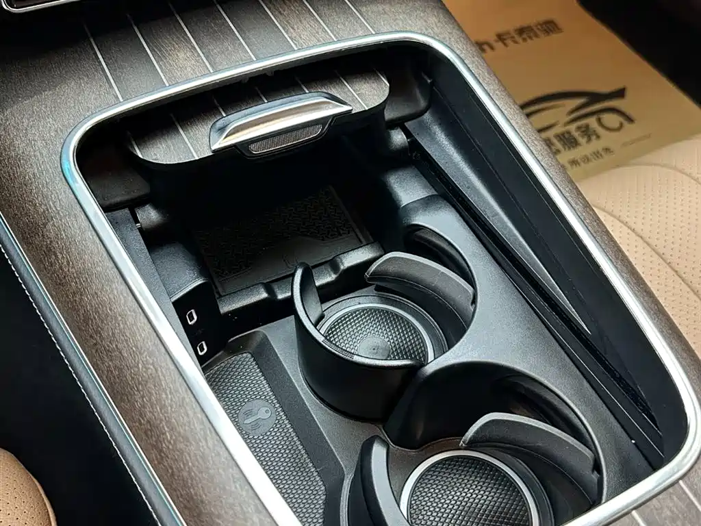 Mercedes-Benz E-Class 2025 E 300 L Luxury фото 18