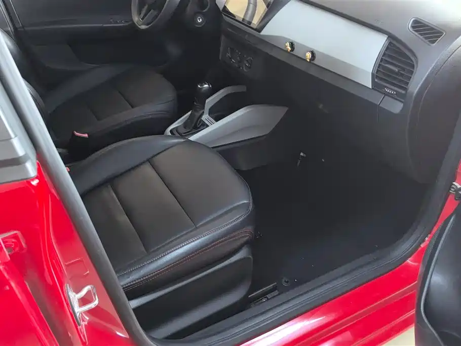 Škoda Fabia 2017 1.4L Auto Forward Edition фото 8