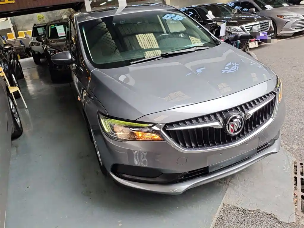 Buick GL6 2018 18T 6-Seater Luxury фото 4
