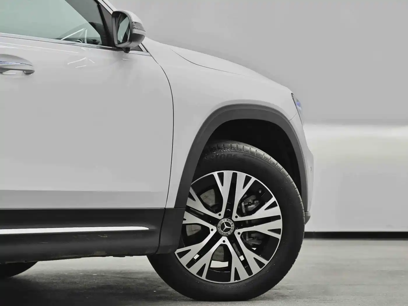 Mercedes-Benz GLB 2024 GLB 220 Dynamic фото 36