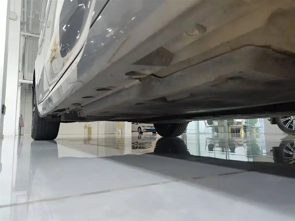 Toyota Avalon 2022 2.0L Luxury Edition фото 19