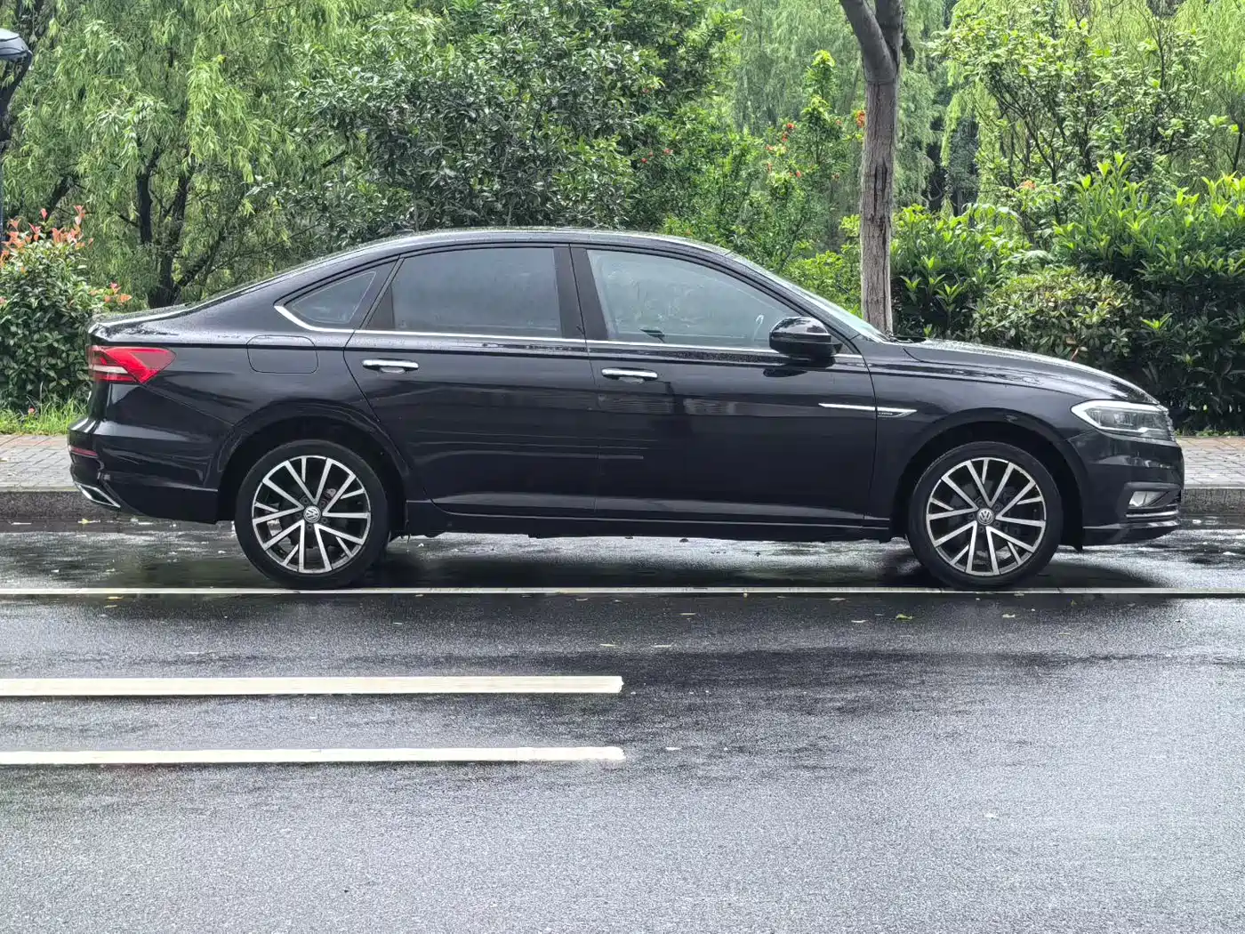 Volkswagen Lavida 2019 280TSI DSG Luxury Edition China VI фото 3