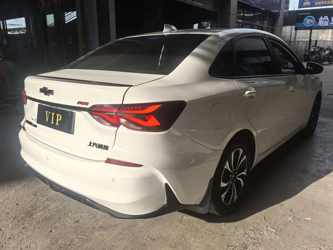 Chevrolet Monza 2019 2019 RS 330T Automatic Thrill Edition China VI