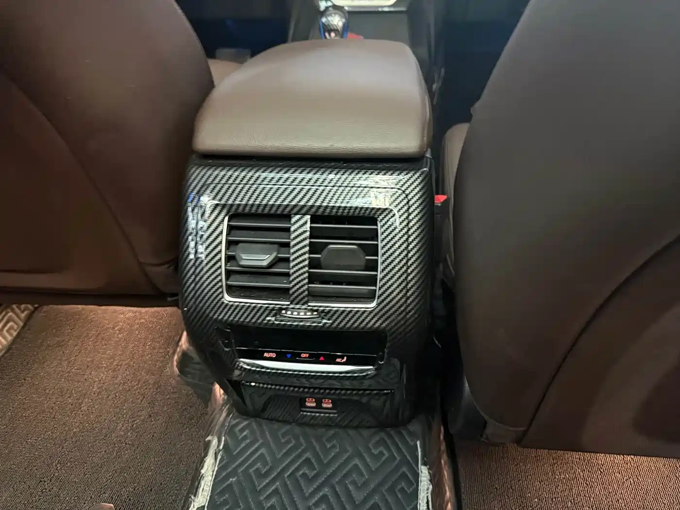 BMW iX3 2022 Leading Edition фото 16