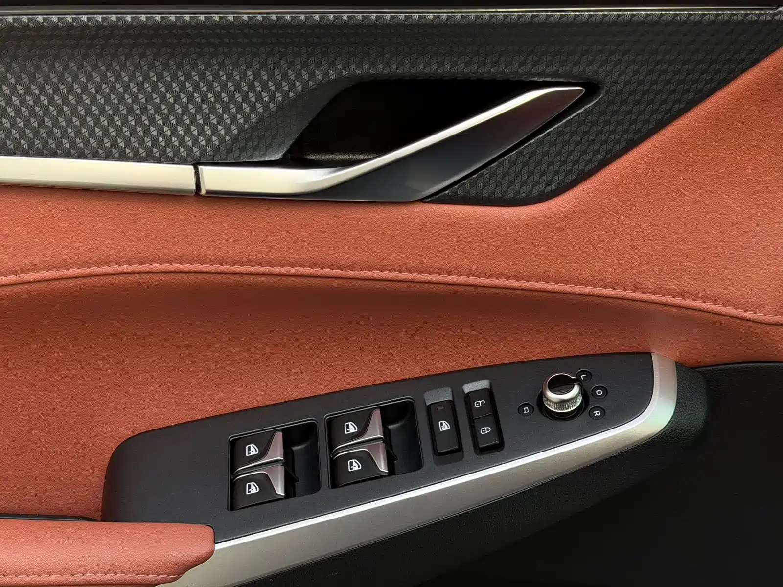 Фото 8 - Changan CS75 PLUS
