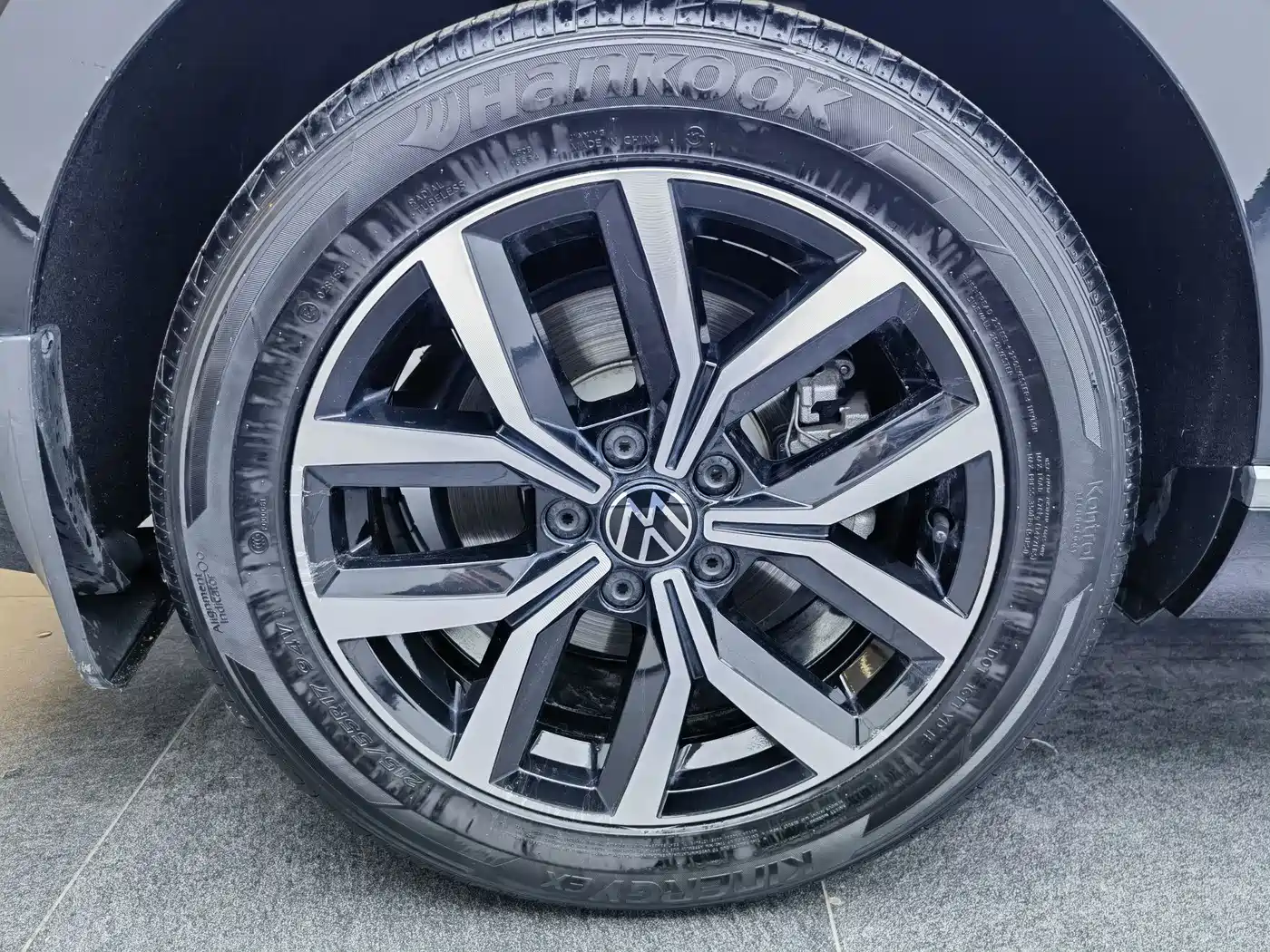Volkswagen Magotan 2021 330TSI DSG 30th Anniversary Edition фото 14