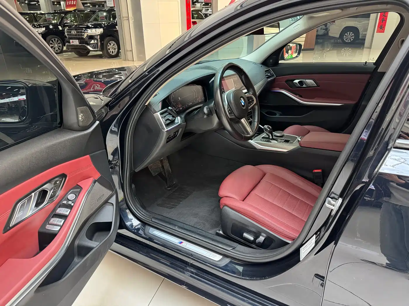 BMW 3 Series 2022 Facelift 325Li M Sport Shadow Edition фото 4