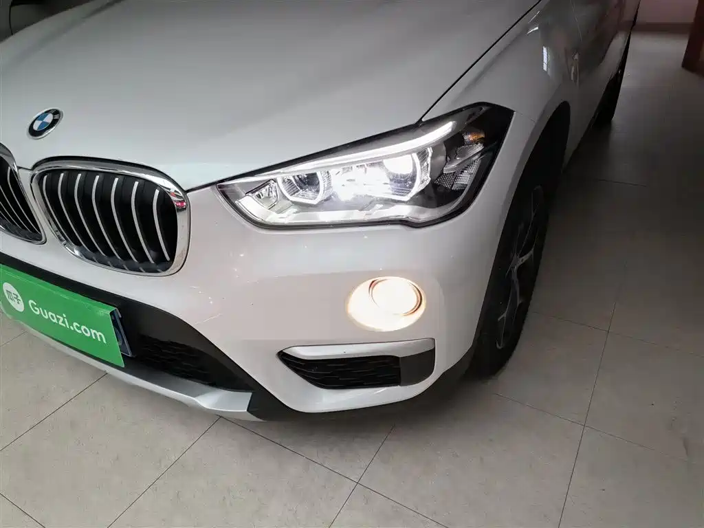 BMW X1 2019 sDrive18Li Premium Model фото 18