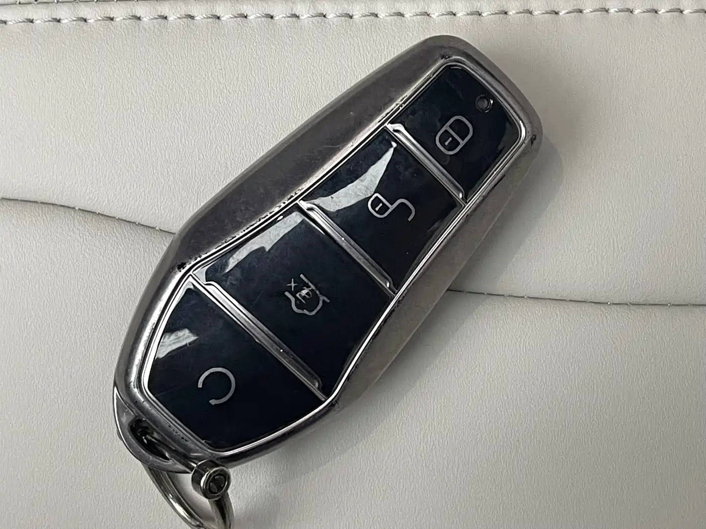 BYD Song PLUS PHEV 2025 DM-i Smart Drive Edition 112KM Noble фото 15