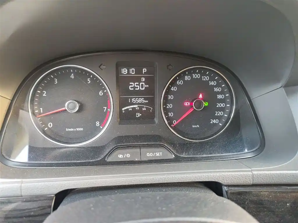 Volkswagen Lavida Tour 2013 1.4TSI Automatic Comfort фото 5