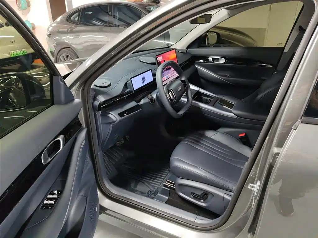 Geely Galaxy Galaxy E5 2024 530km Voyage Edition фото 16