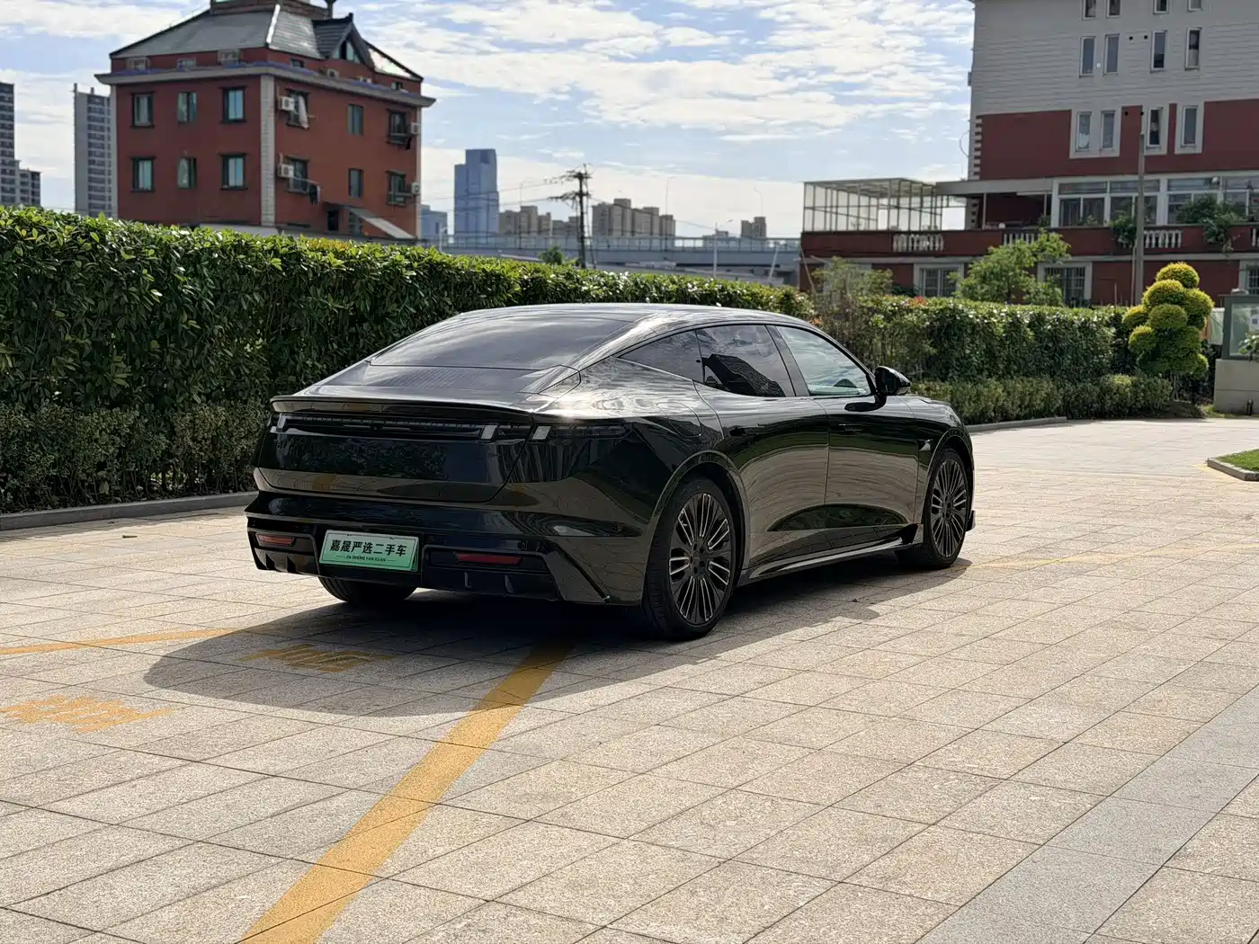 Lynk & Co 10 EM-P 2025 Facelift 240 AWD Ultra Sport Edition фото 27