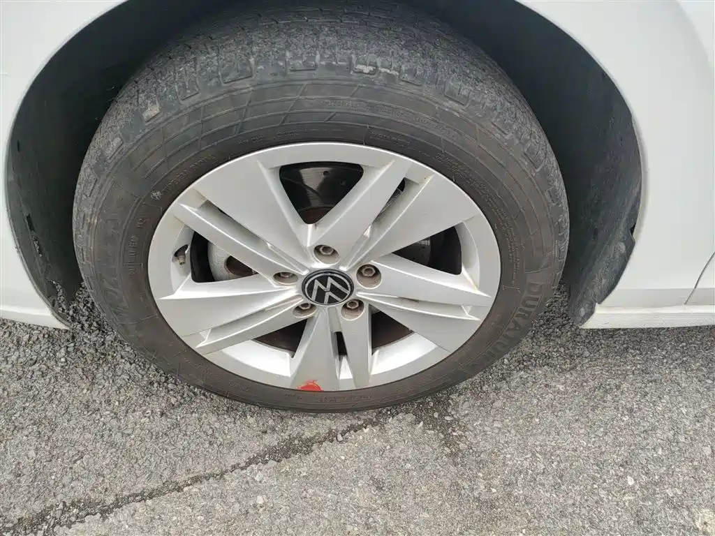 Volkswagen Golf 2023 Model 200TSI DSG фото 25