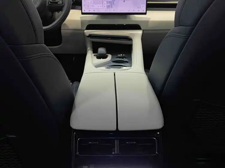 ZEEKR EXTREME KRYPTON 001