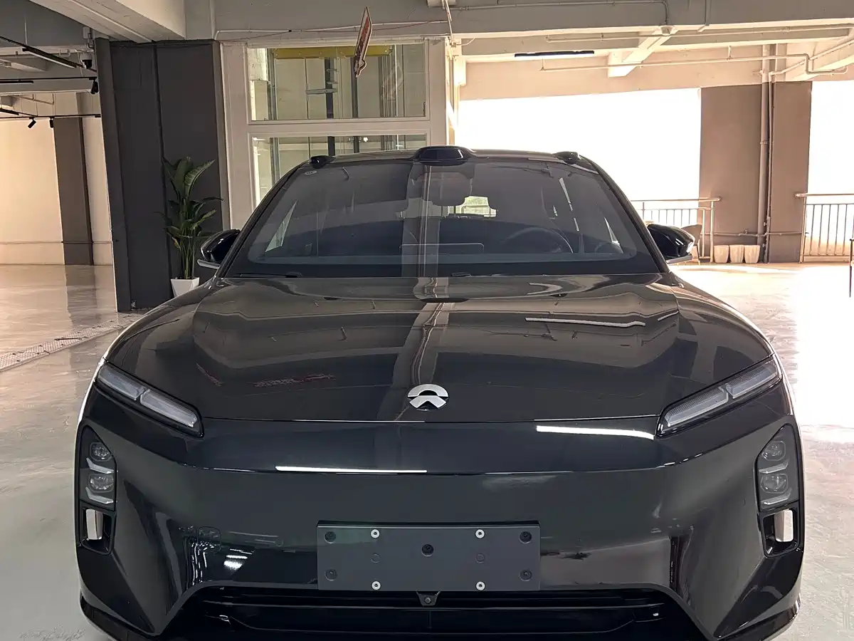 NIO NIO ET5T