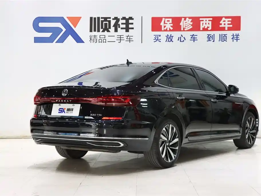 Volkswagen Passat 2023 Facelift 330TSI Luxury Edition фото 4