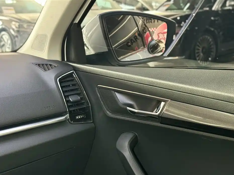 Škoda Karoq 2021 TSI280 Luxury Edition фото 26