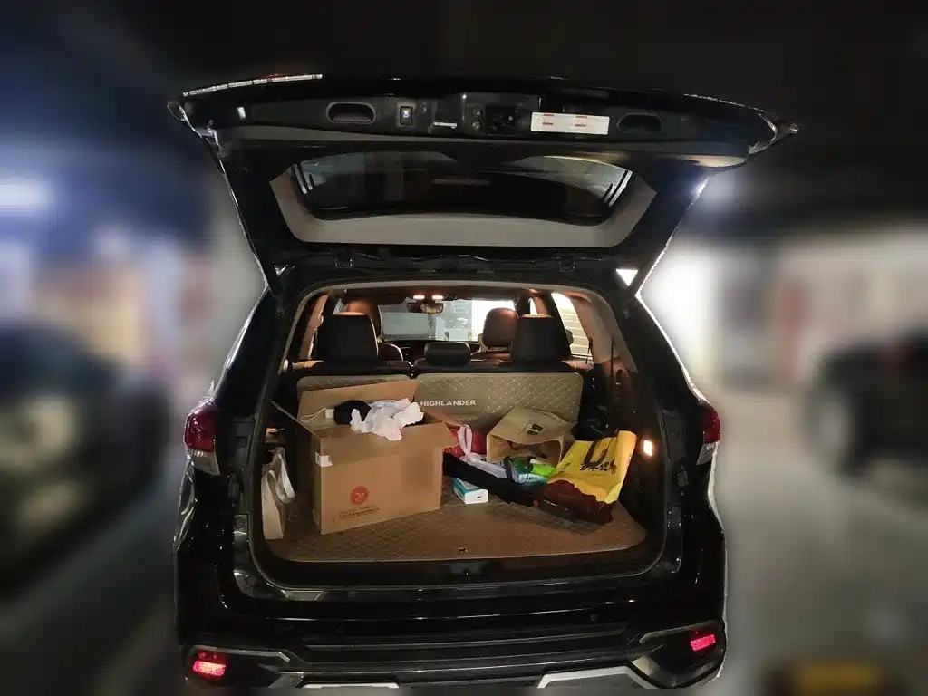 Фото 20 - Toyota Highlander